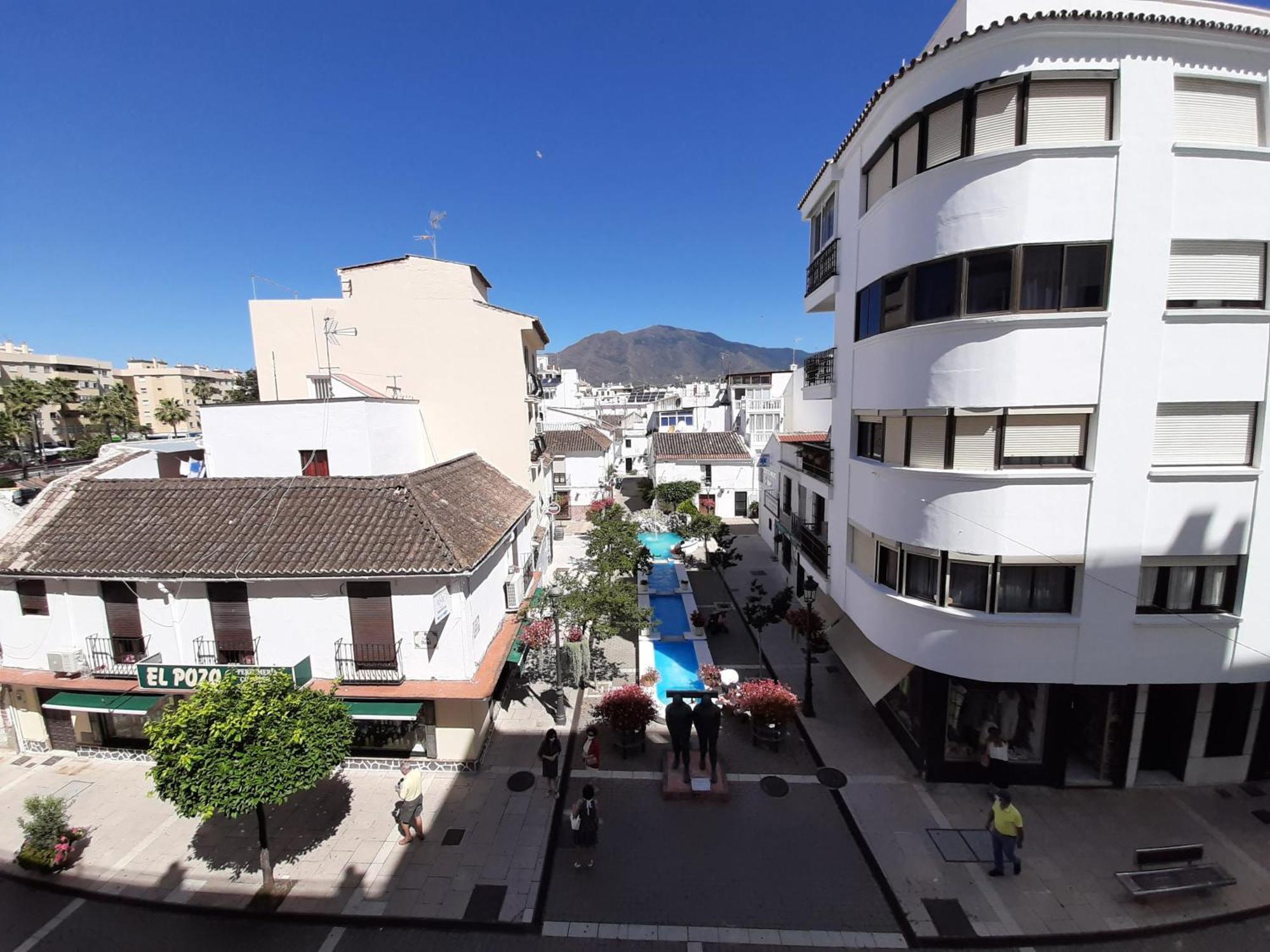 אסטפונה Hotel Buenavista חדר תמונה Calle Granada, Fuengirola